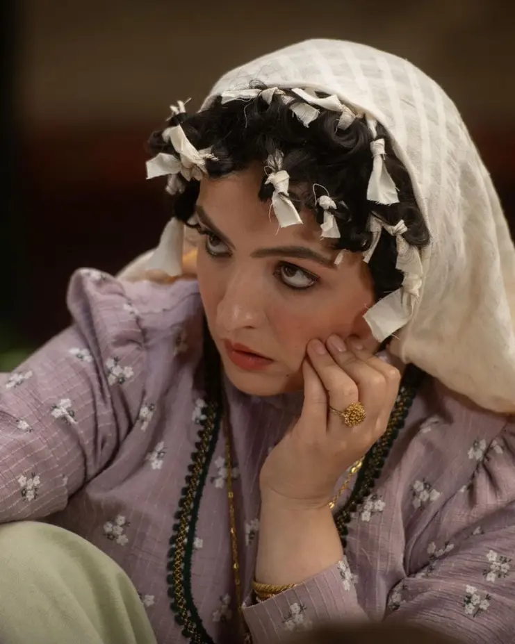 گلاره عباسی