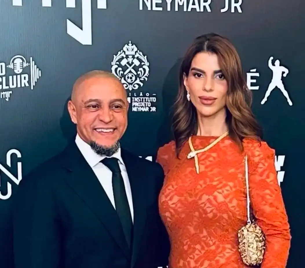 روبرتو کارلوس