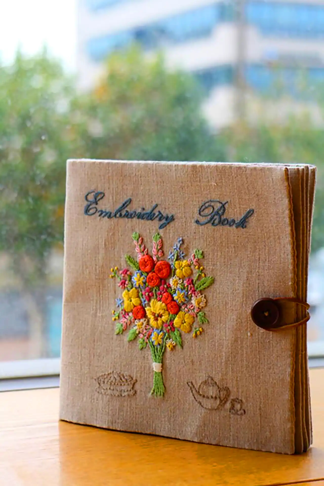 دفترچه خاطرات گلدوزی 