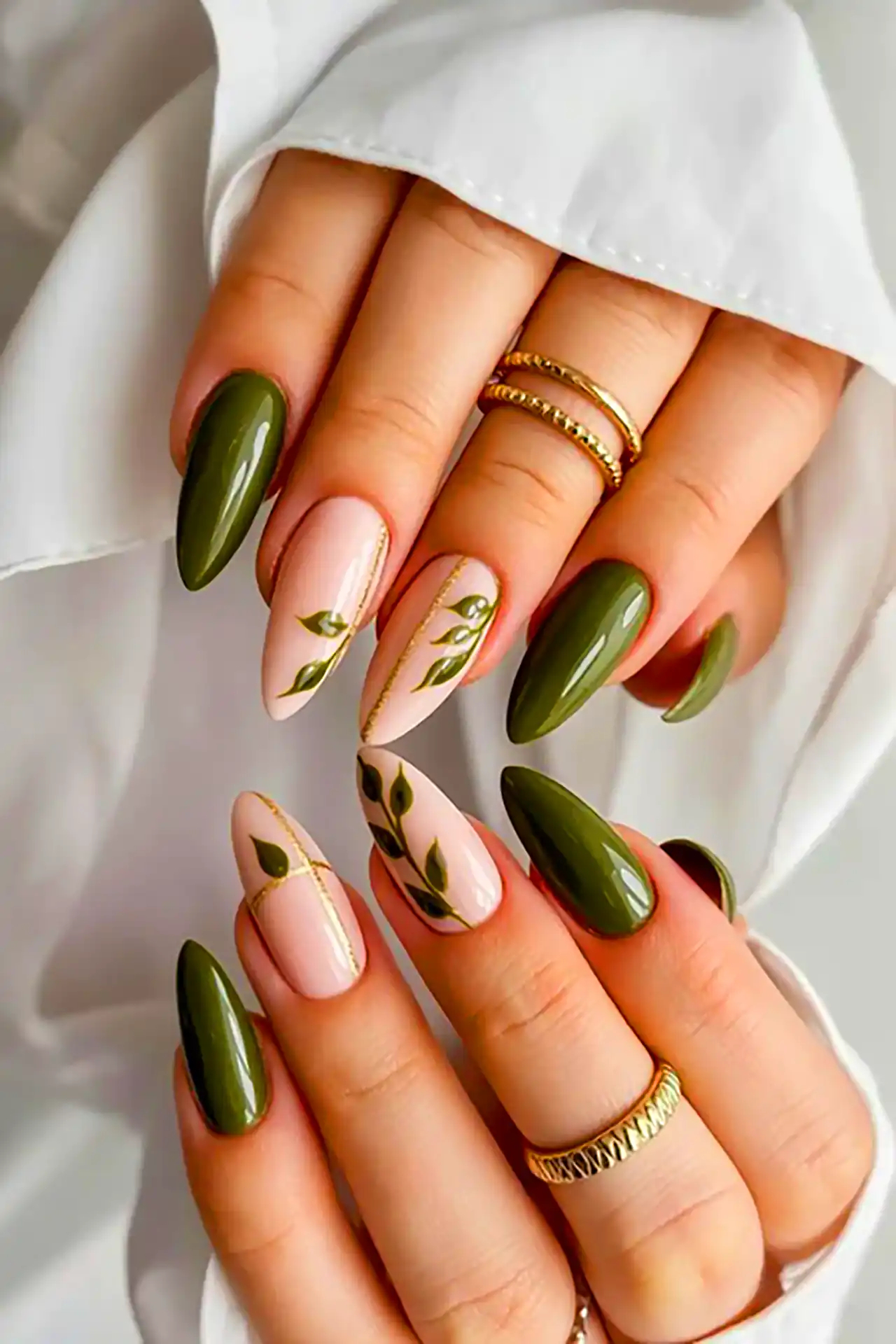 دیزاین ناخن سبز فانتزی