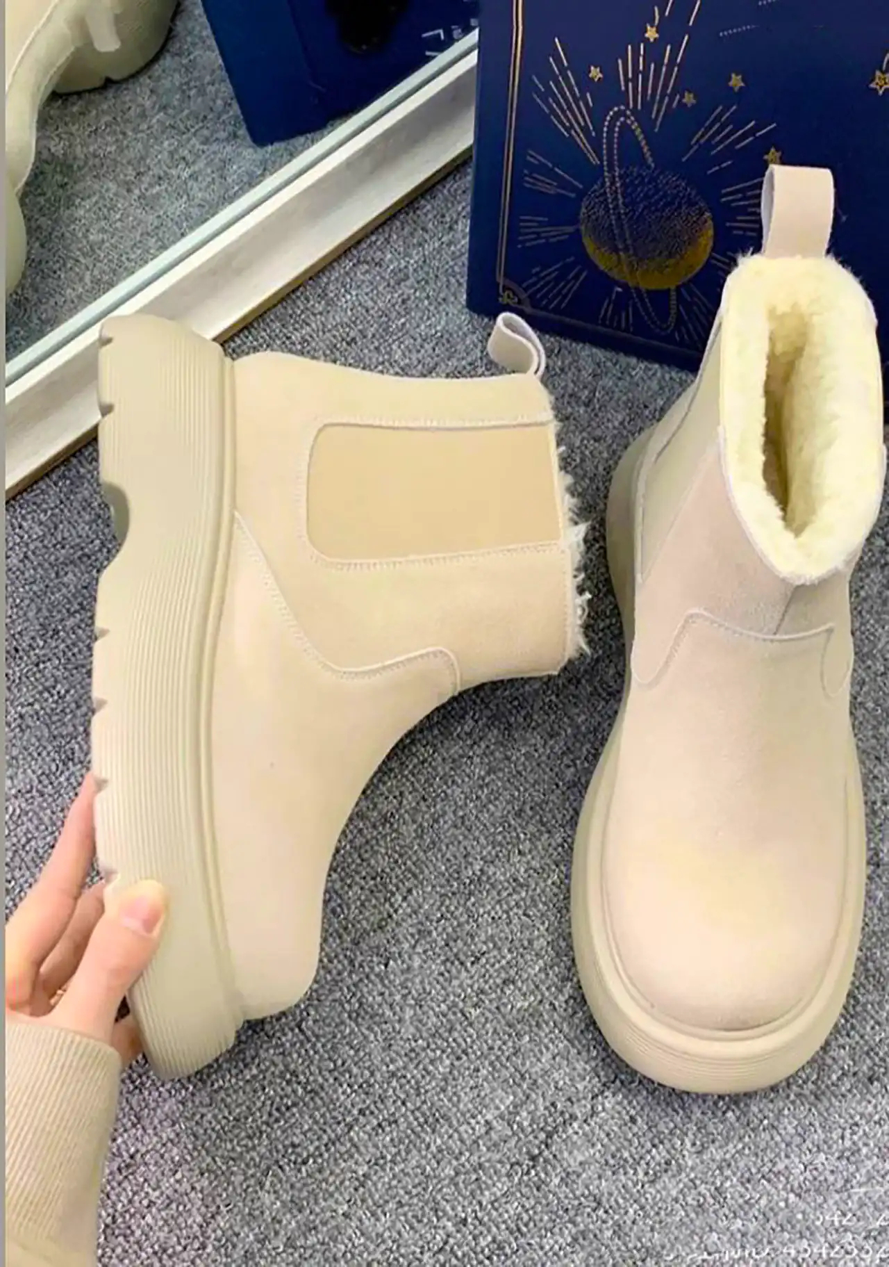 نیم بوت شیک زنانه