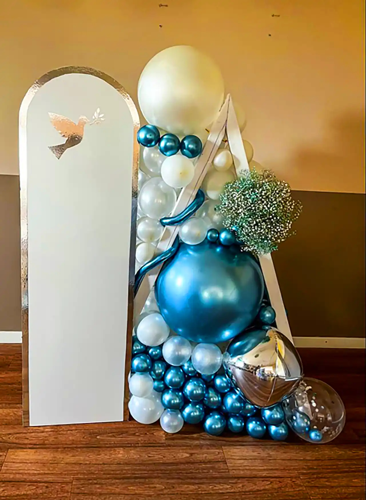 دکور جشن با تم آبی