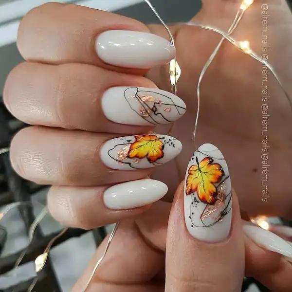 طراحی ناخن پاییزی برگ