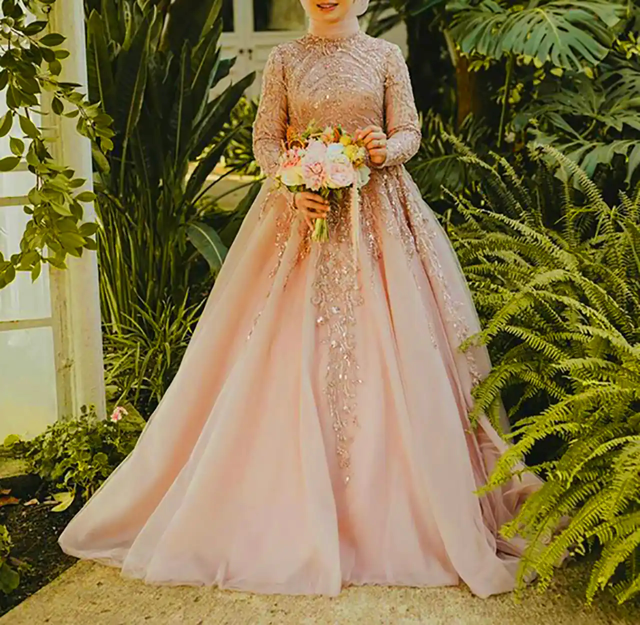 پیراهن عروس رنگی