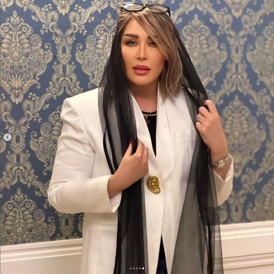 سارا منجزی پور
