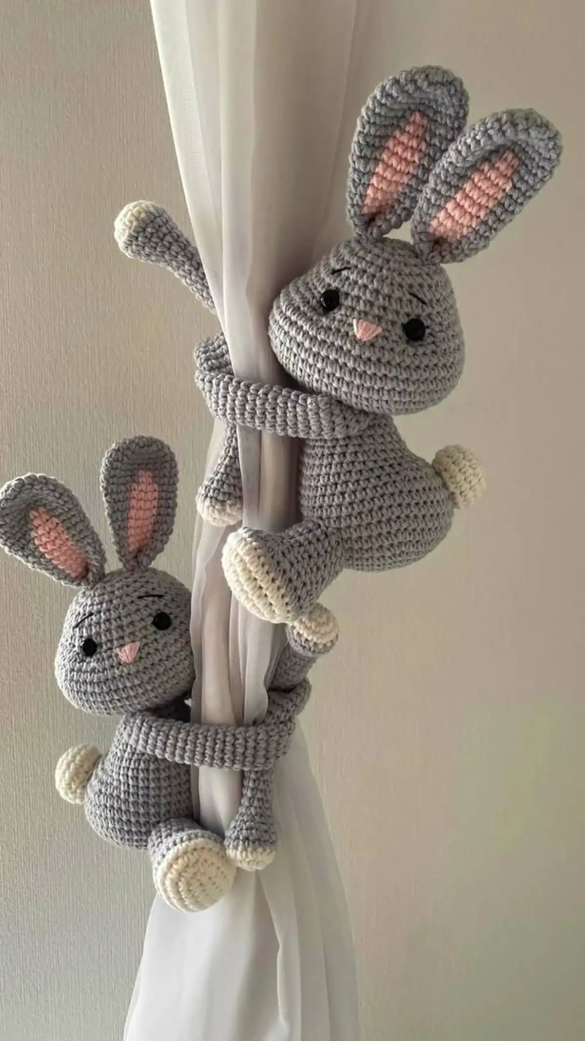 نگهدارنده پرده عروسکی 