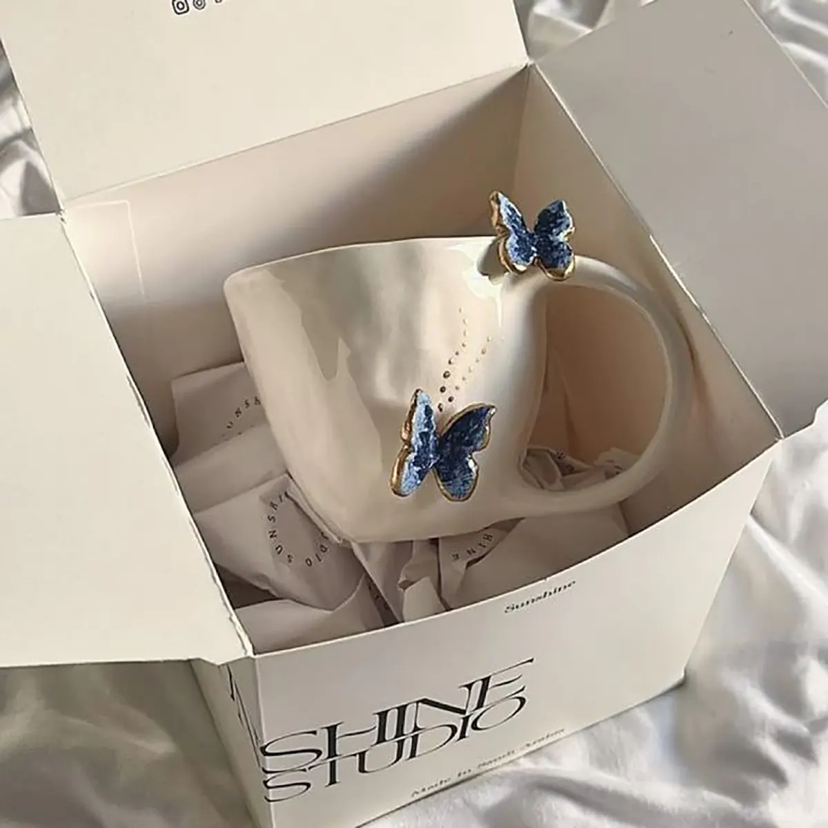 ماگ پروانه ای ماگ پروانه تراول ماگ پروانه تراول ماگ پروانه ای ماگ طرح پروانه ماگ با طرح پروانه طرح پروانه روی ماگ ماگ friendly ماگ خاص
