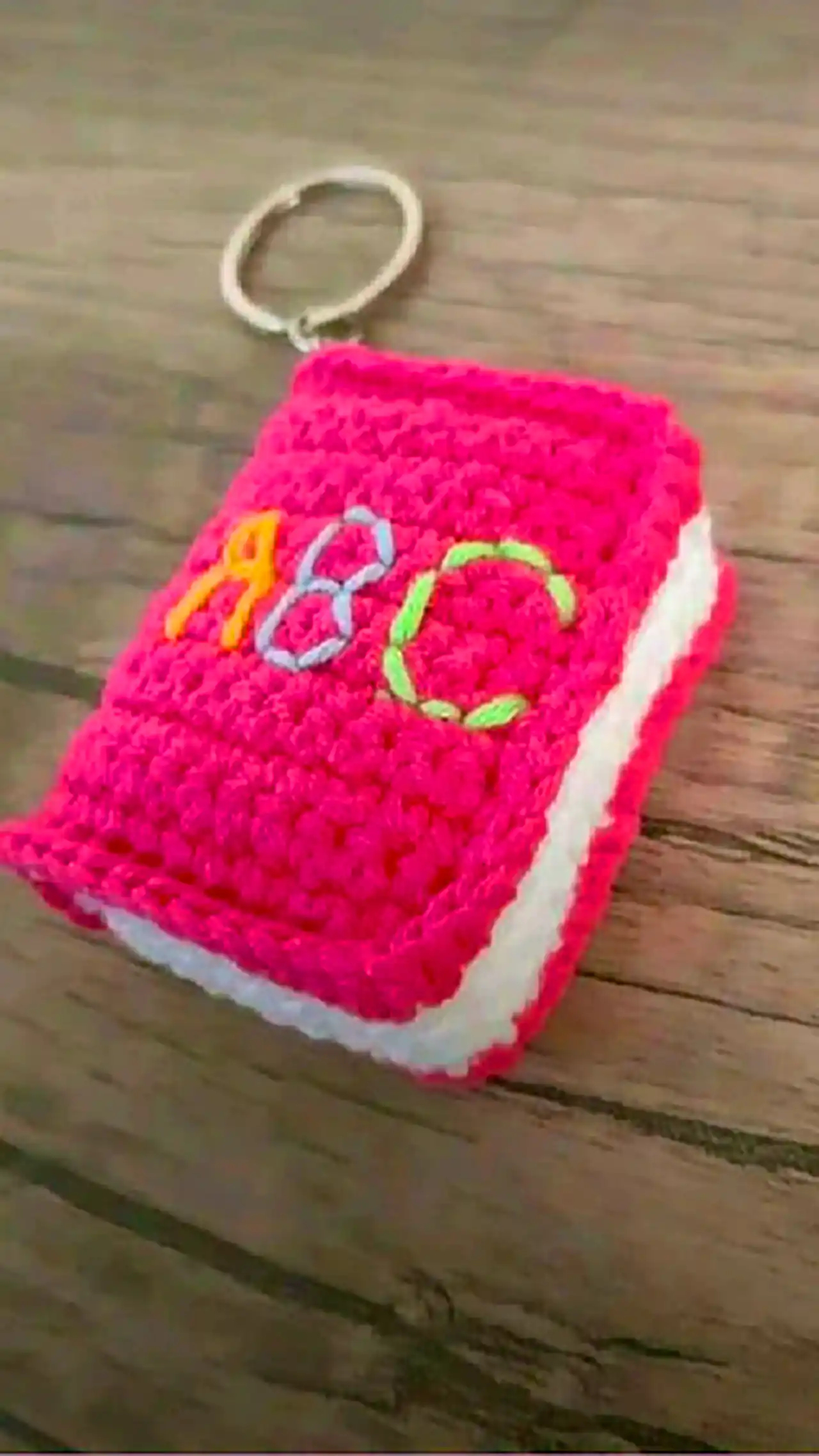 کاور کتاب بافتنی