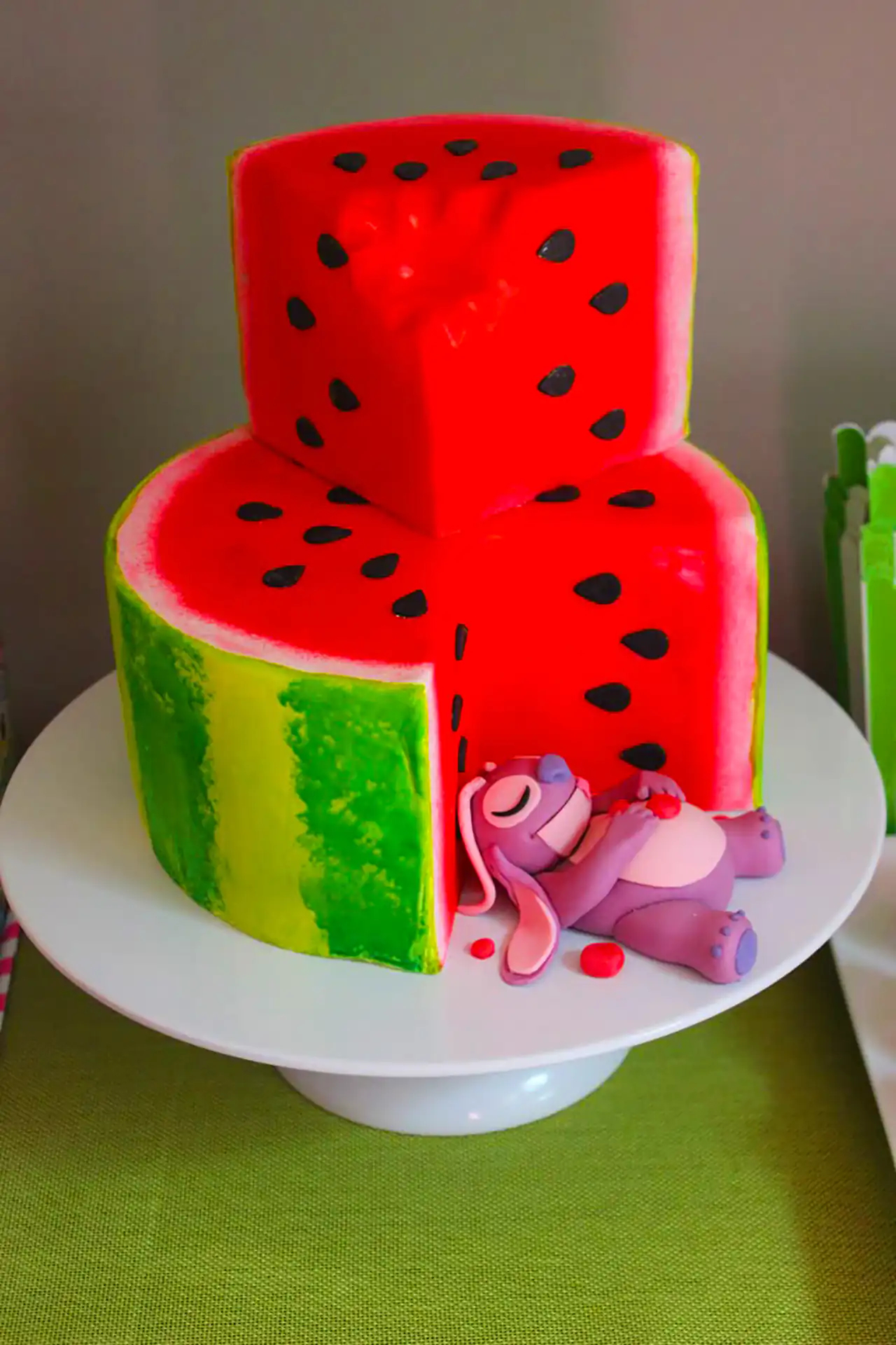 کیک هندوانه ای یلدایی