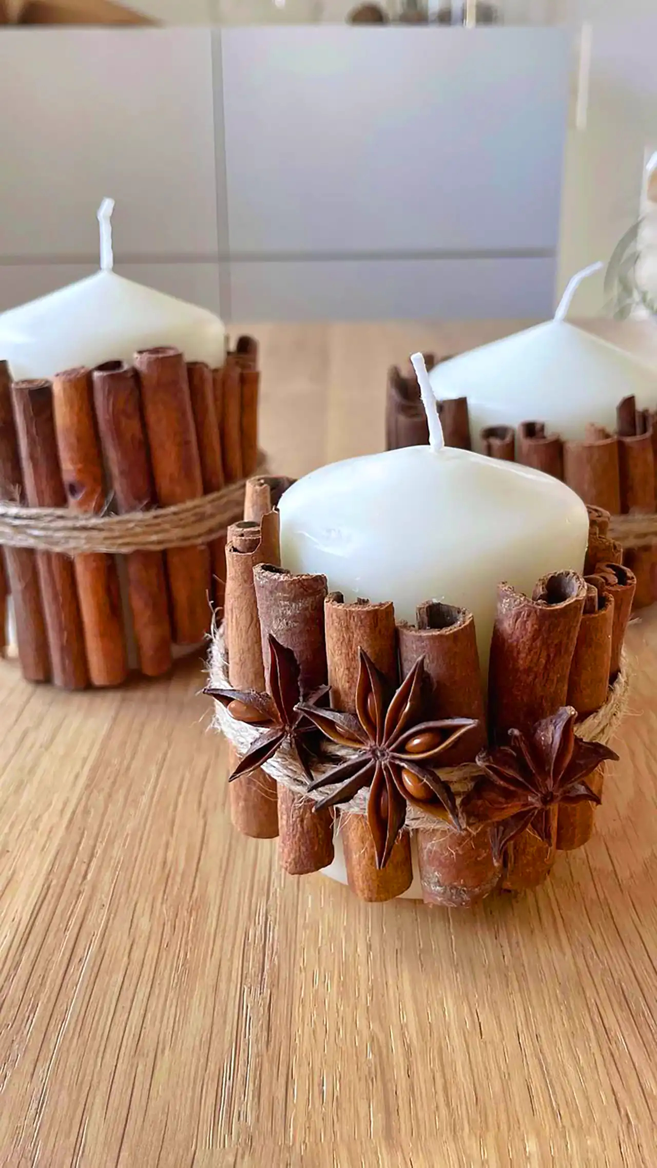 دیزاین شمع با چوب دارچین