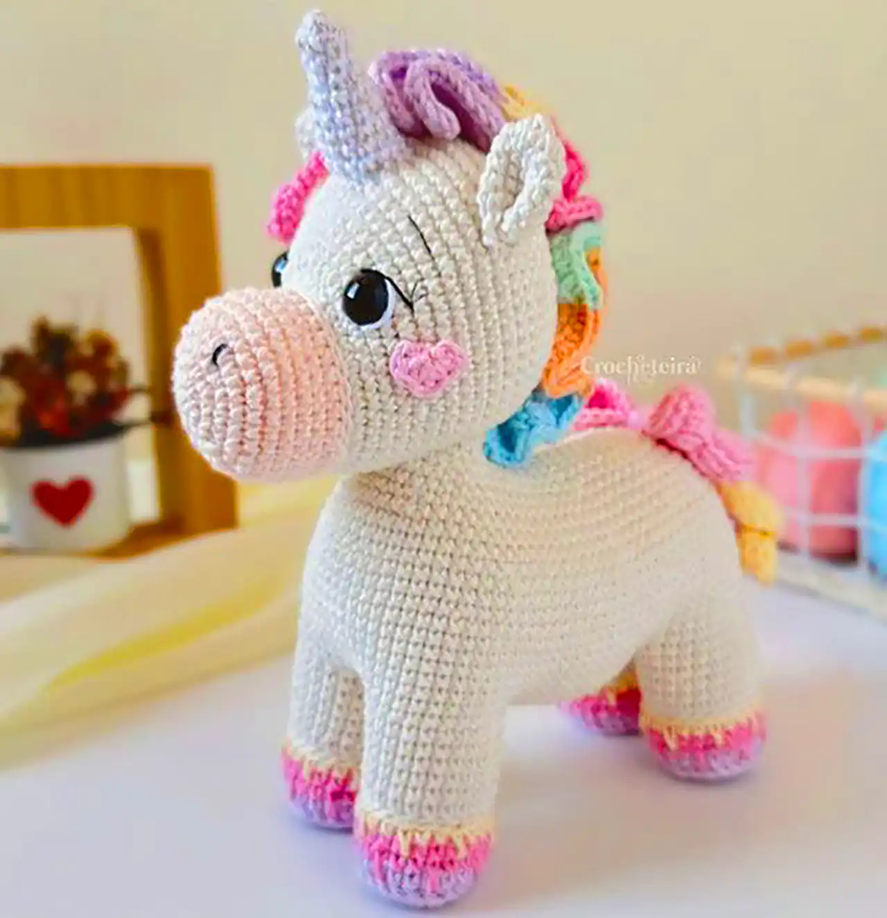 عروسک یونیکورن قلاب بافی 