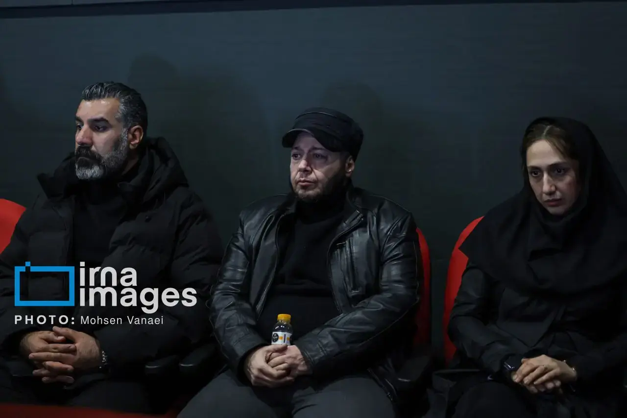 یادبود رضا رویگری