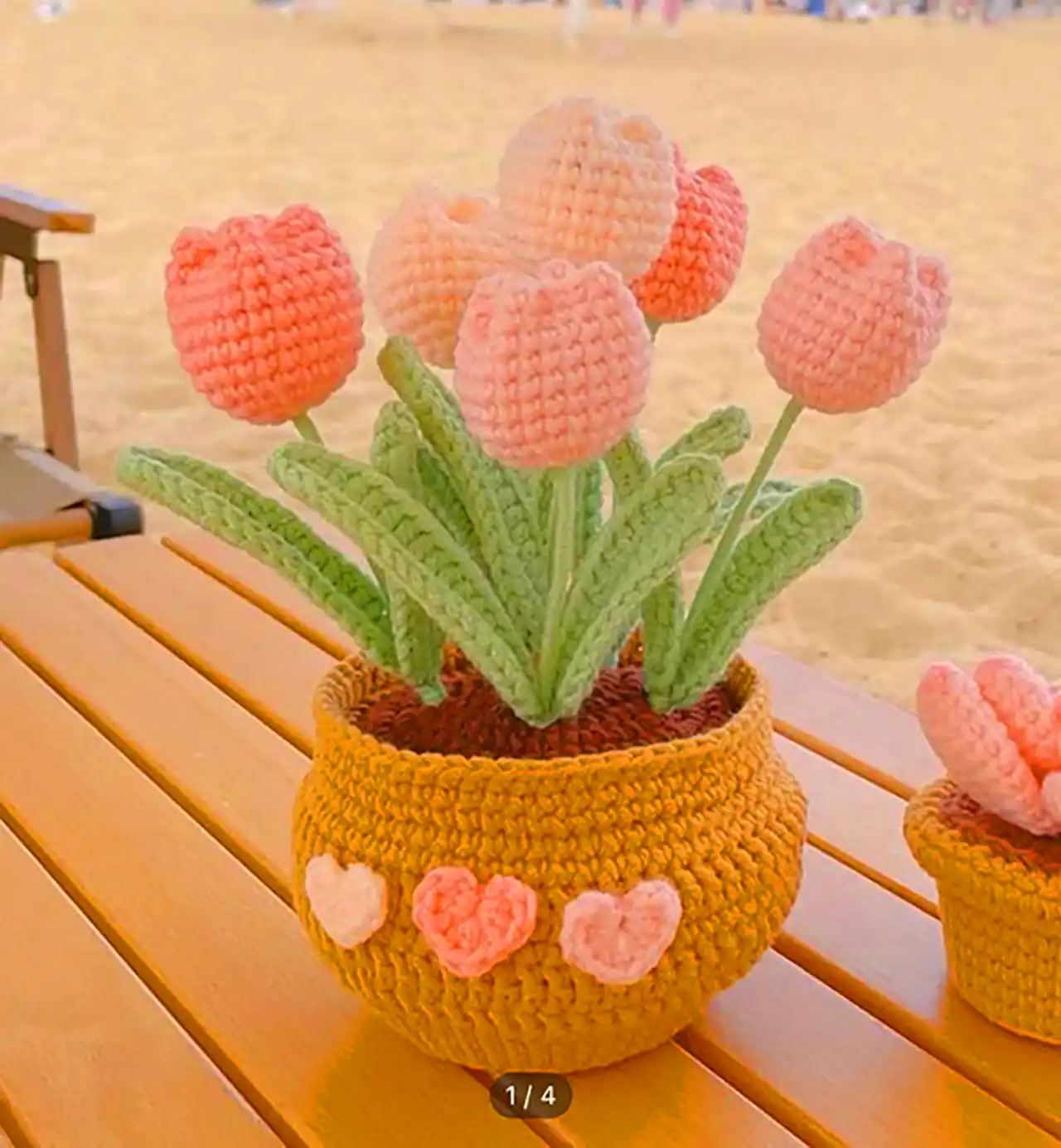 دسته گل فانتزی بافتنی