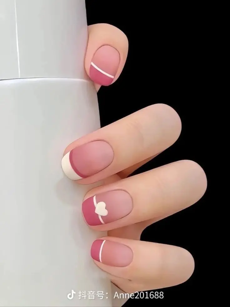 مدل ژلیش | ۳۰ مدل ژلیش ناخن دخترانه شیک و جدید ۱۴۰۴ که هر سلیقهای رو جذب میکنه! (خاص، فانتزی، کیوت، ساده، تابستانی و عروسکی)