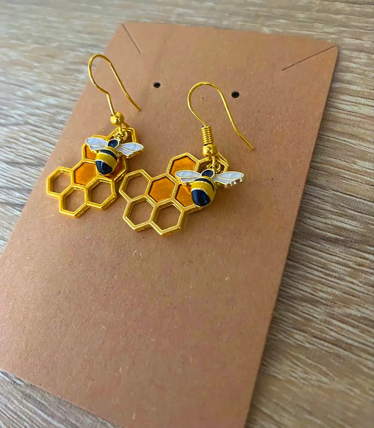 زیورآلات فانتزی طرح زنبوری 