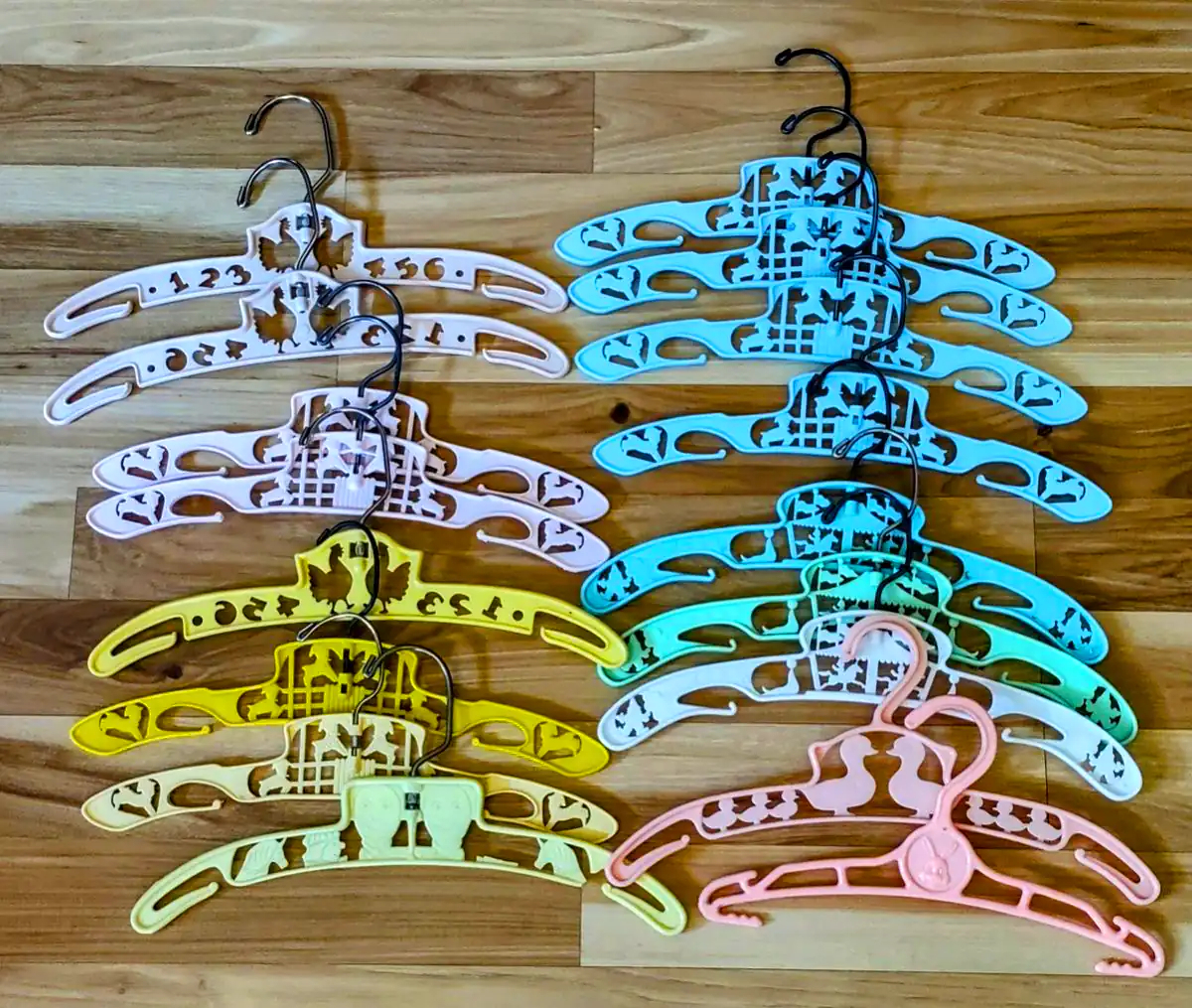 چوب لباسی فانتزی برای سیسمونی