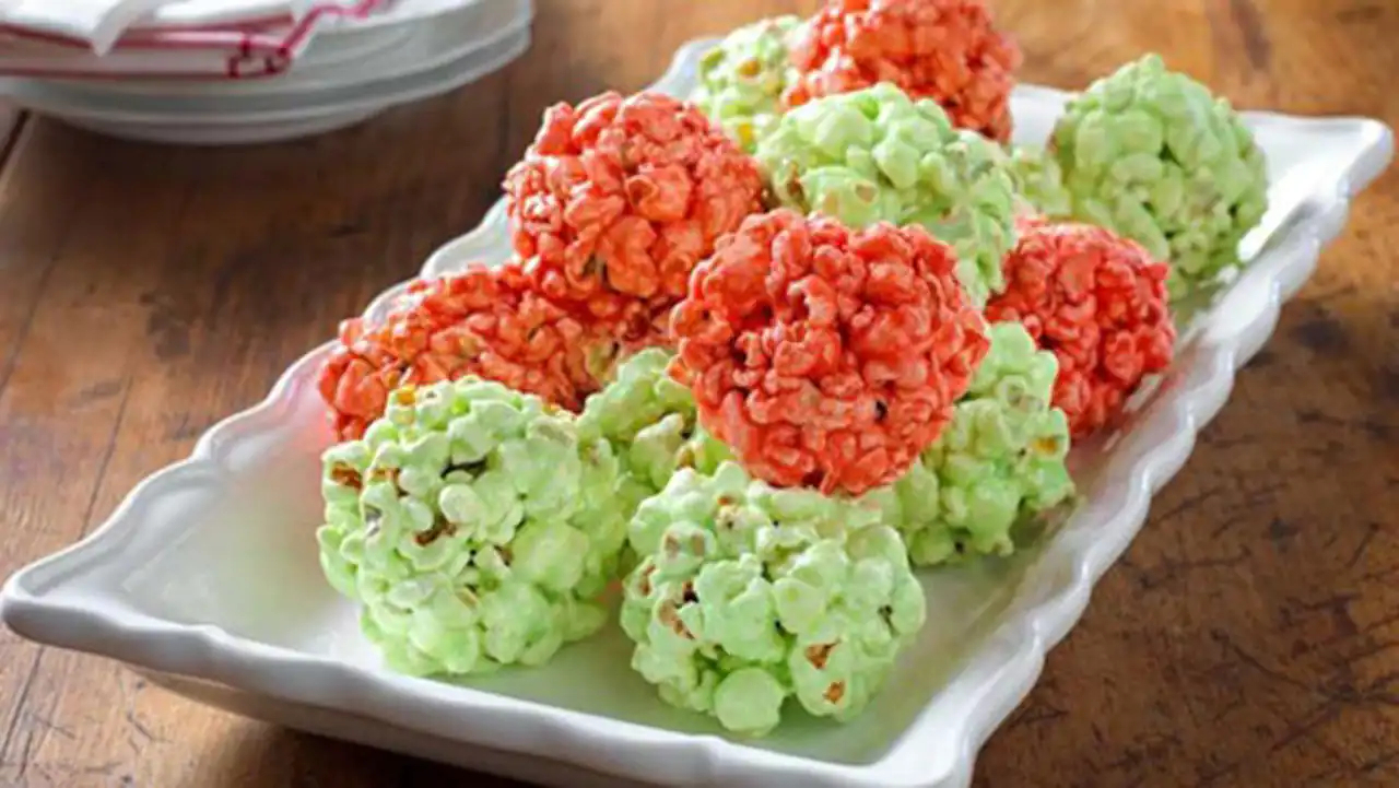 تزیین پفیلا شب یلدا + جدیدترین و شیک ترین مدل های تزیین پفیلا برای شب یلدای امسال