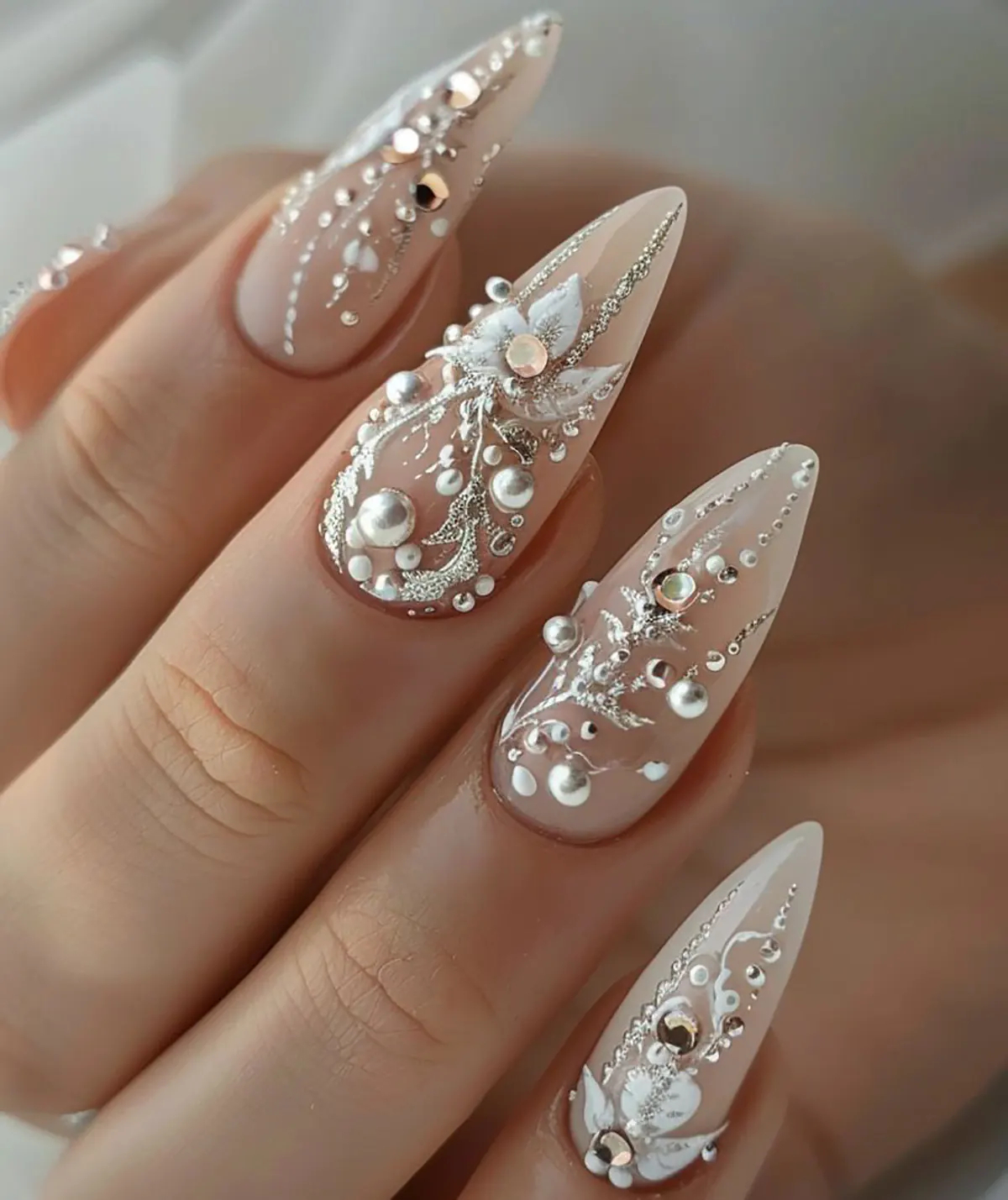 طرح ناخن ساده و شیک