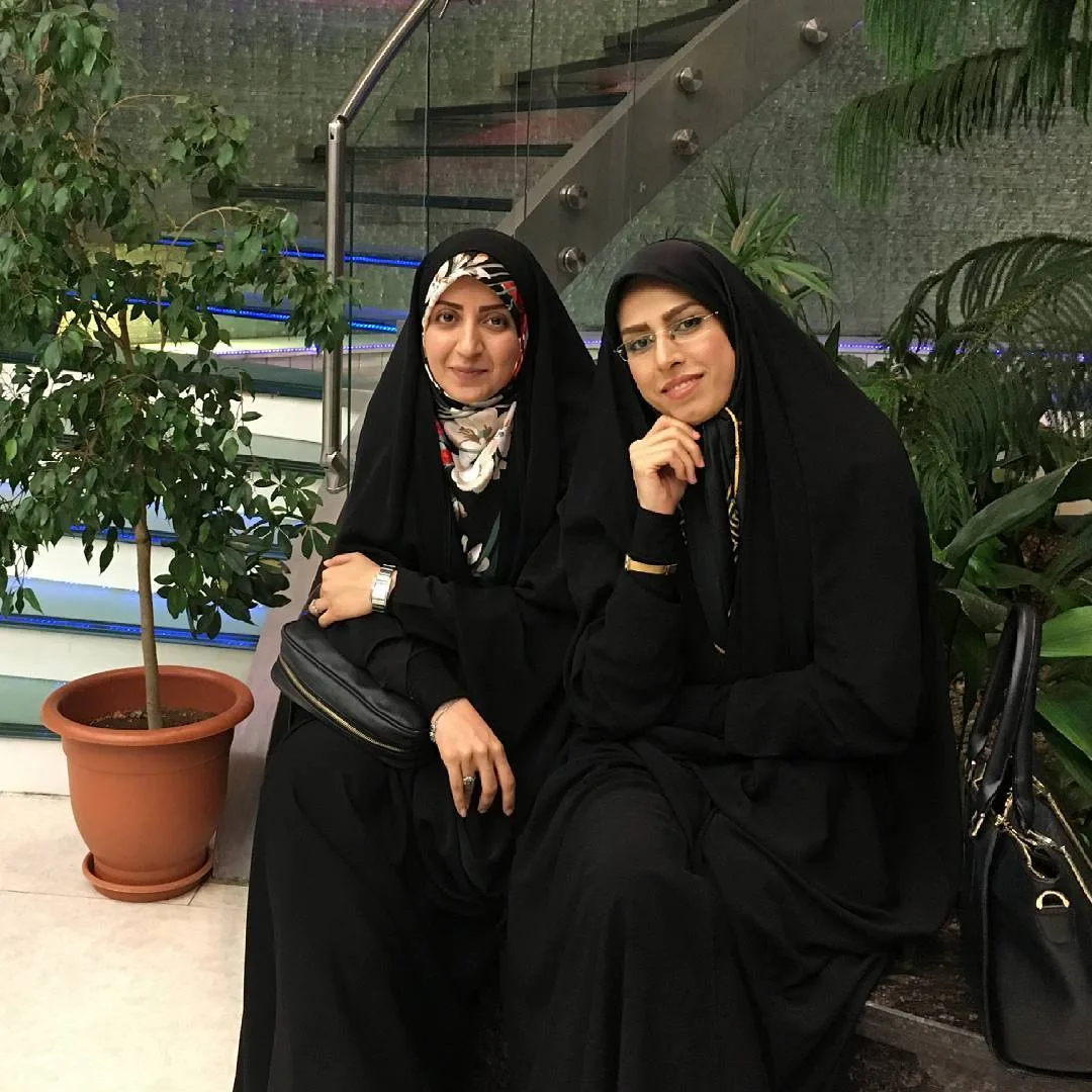 نرگس سادات پناهی و فضه سادات حسینی