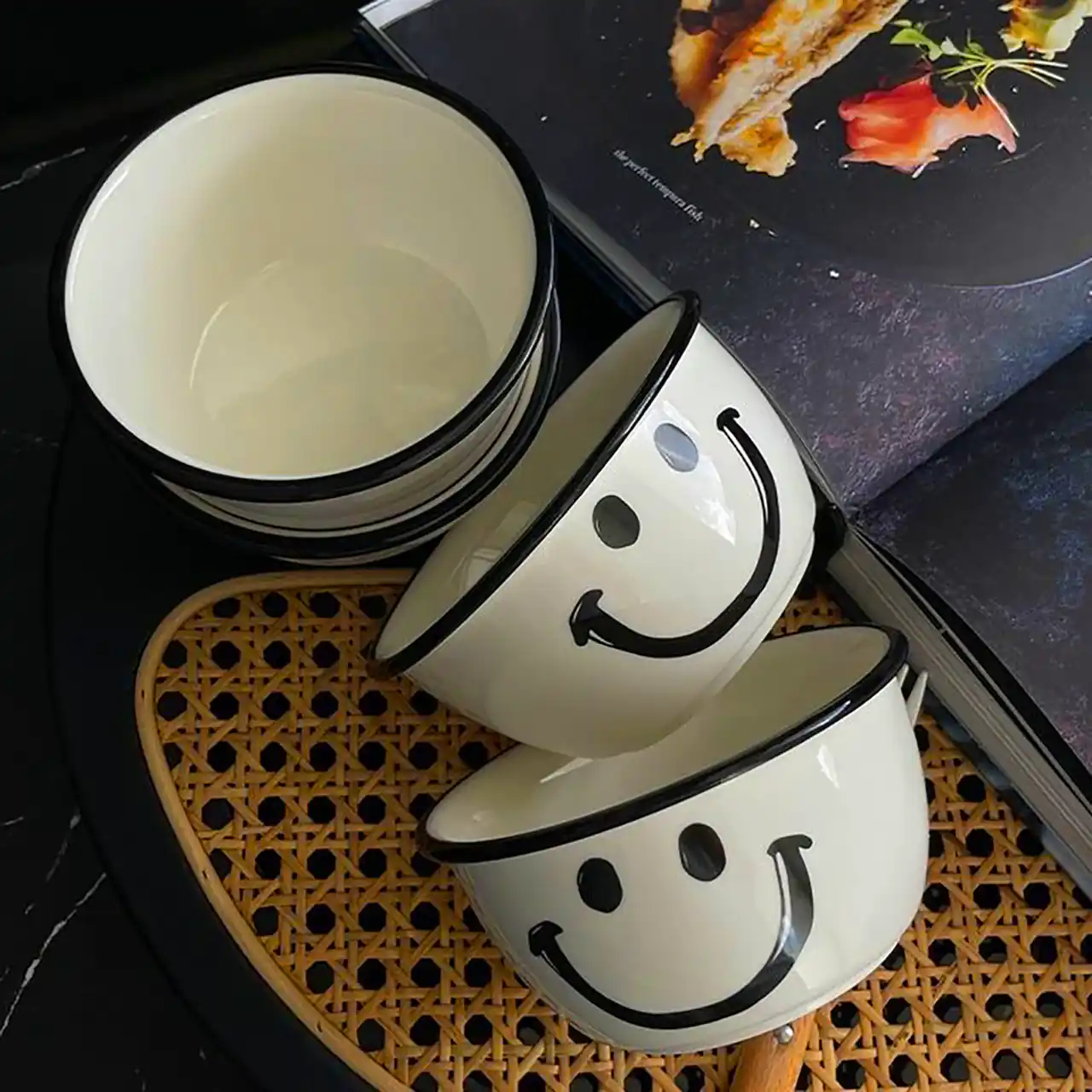 ظروف فانتزی طرح لبخندی