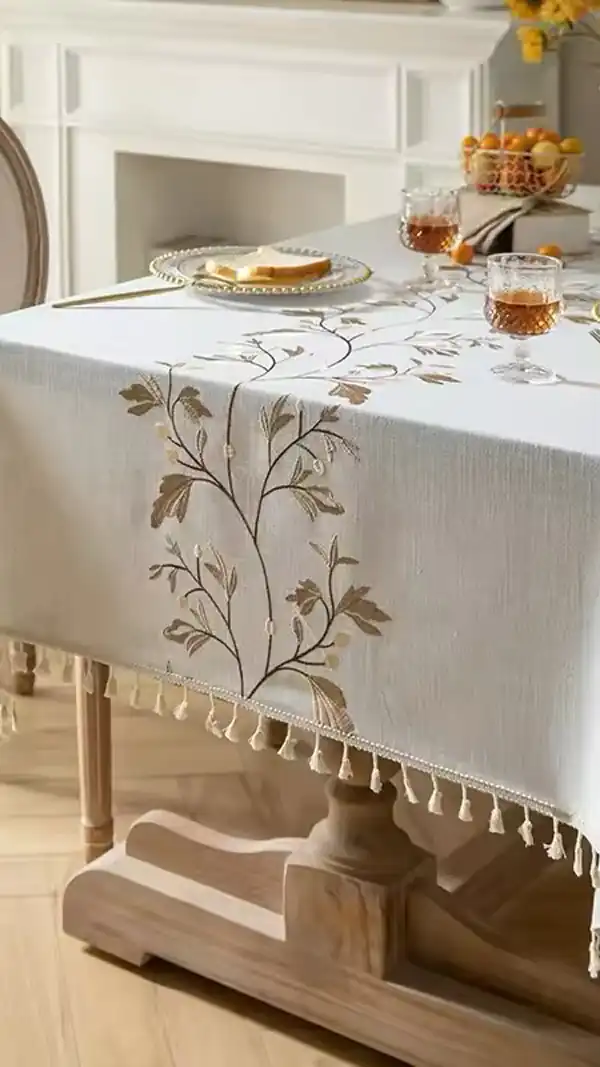 رومیزی سفید