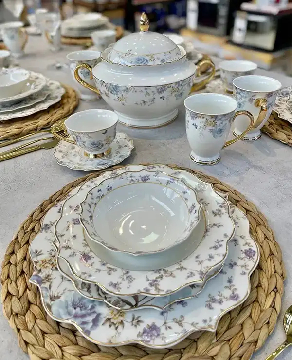 ظروف غذاخوری با جزئیات منحصر به فرد