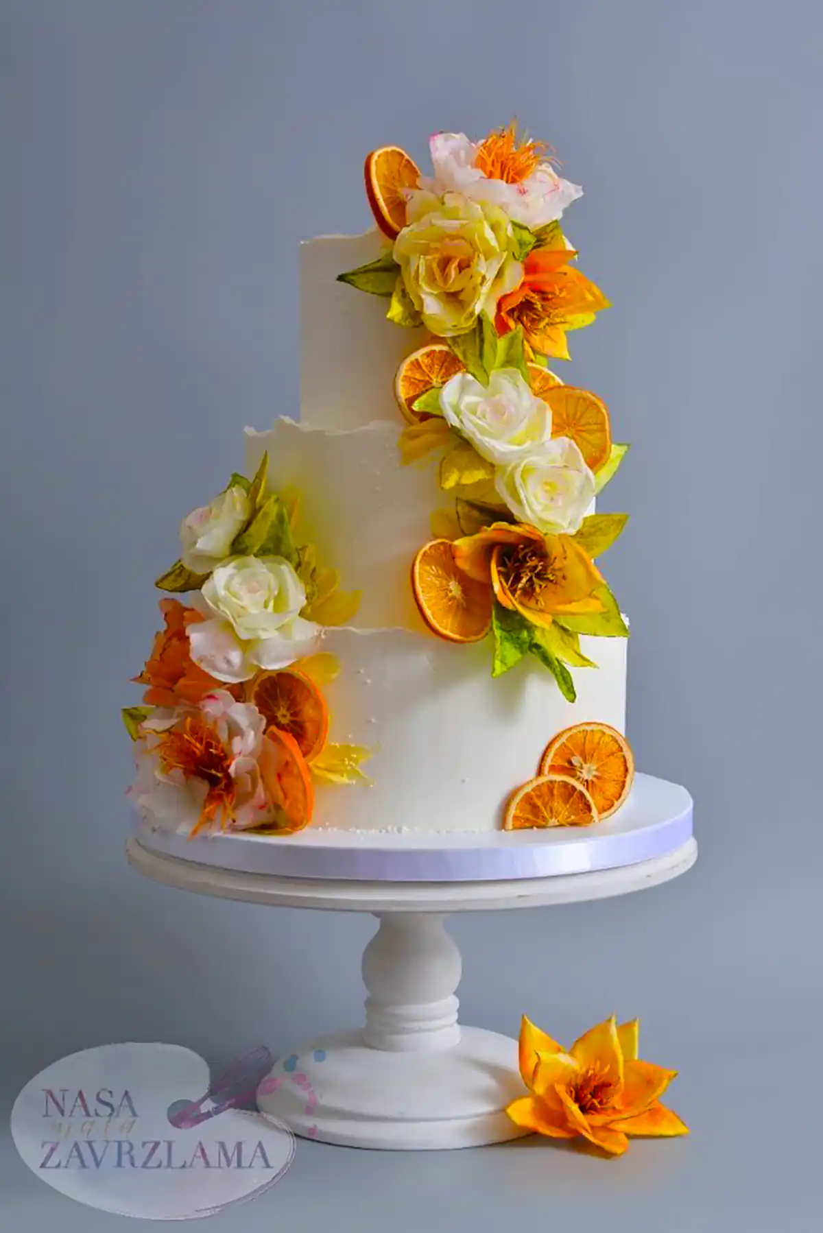 کیک دورنگ با پرتقال خشک