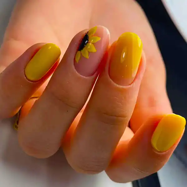 طراحی ناخن زرد