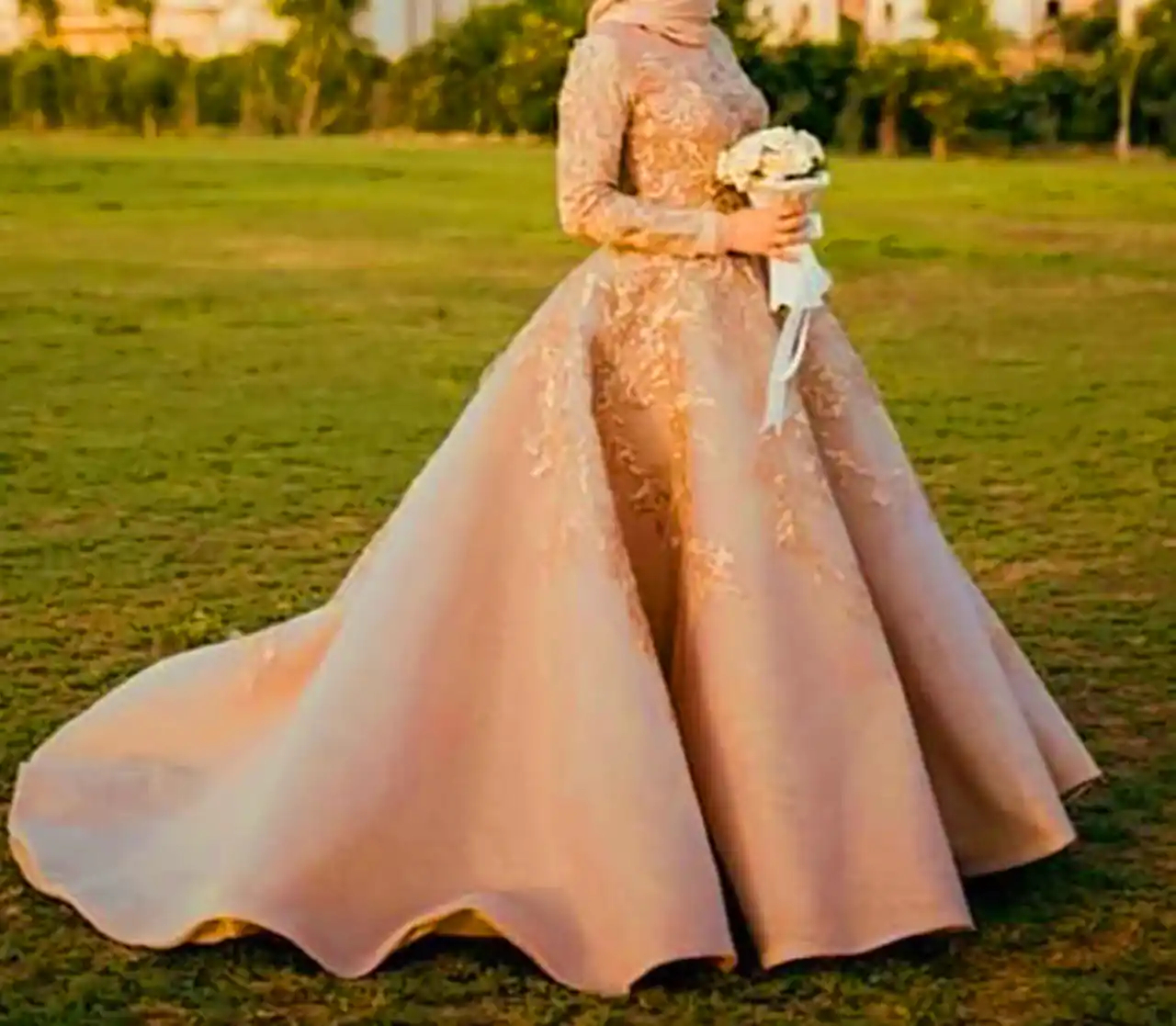 پیراهن عروس رنگی