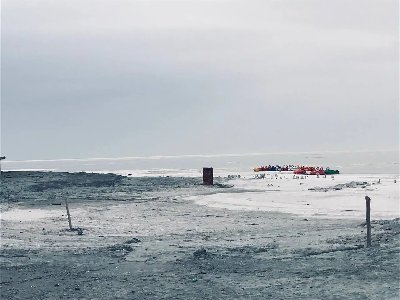 تصاویر دریاچه ارومیه در 11 آذرماه/ دریاچه هنوز جان دارد اما حق آبه ندارد