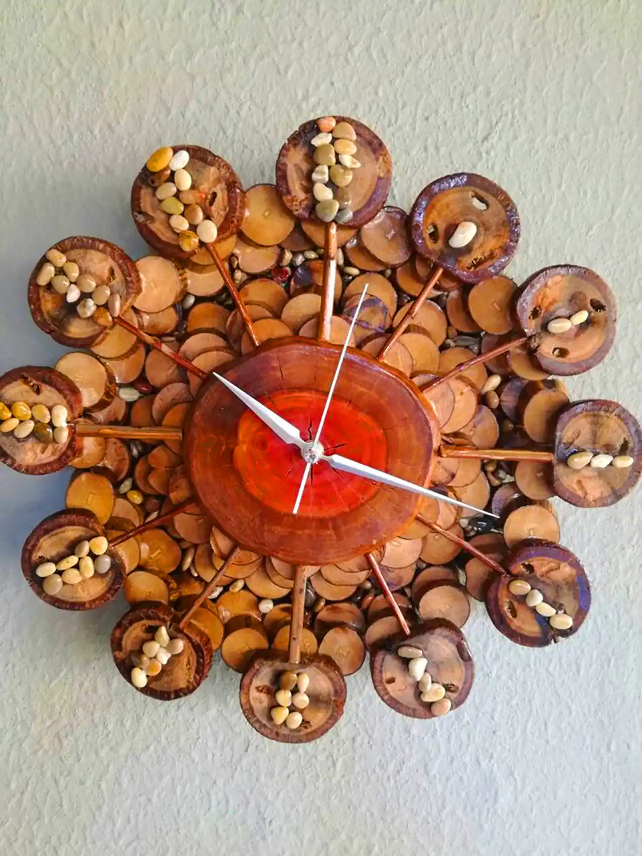 ساعت دیواری روستیک چوبی 