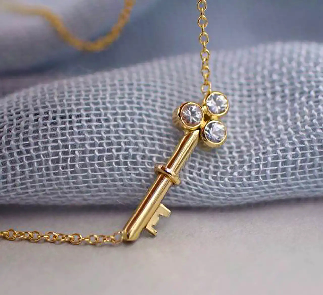 گردنبند طلا طرح کلید