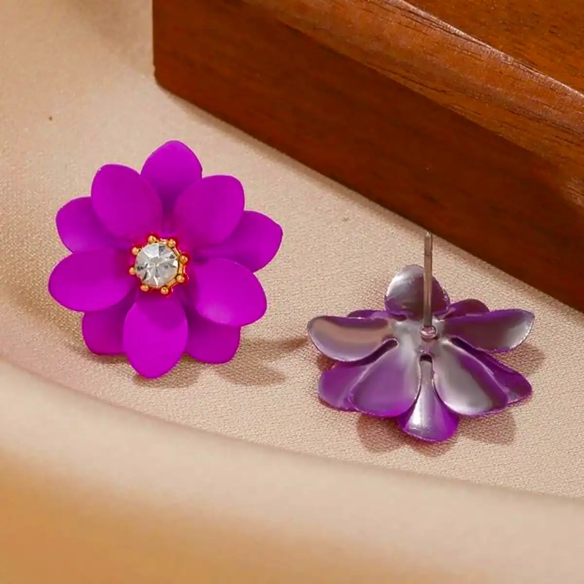 گوشواره رنگی رنگی گلبرگی