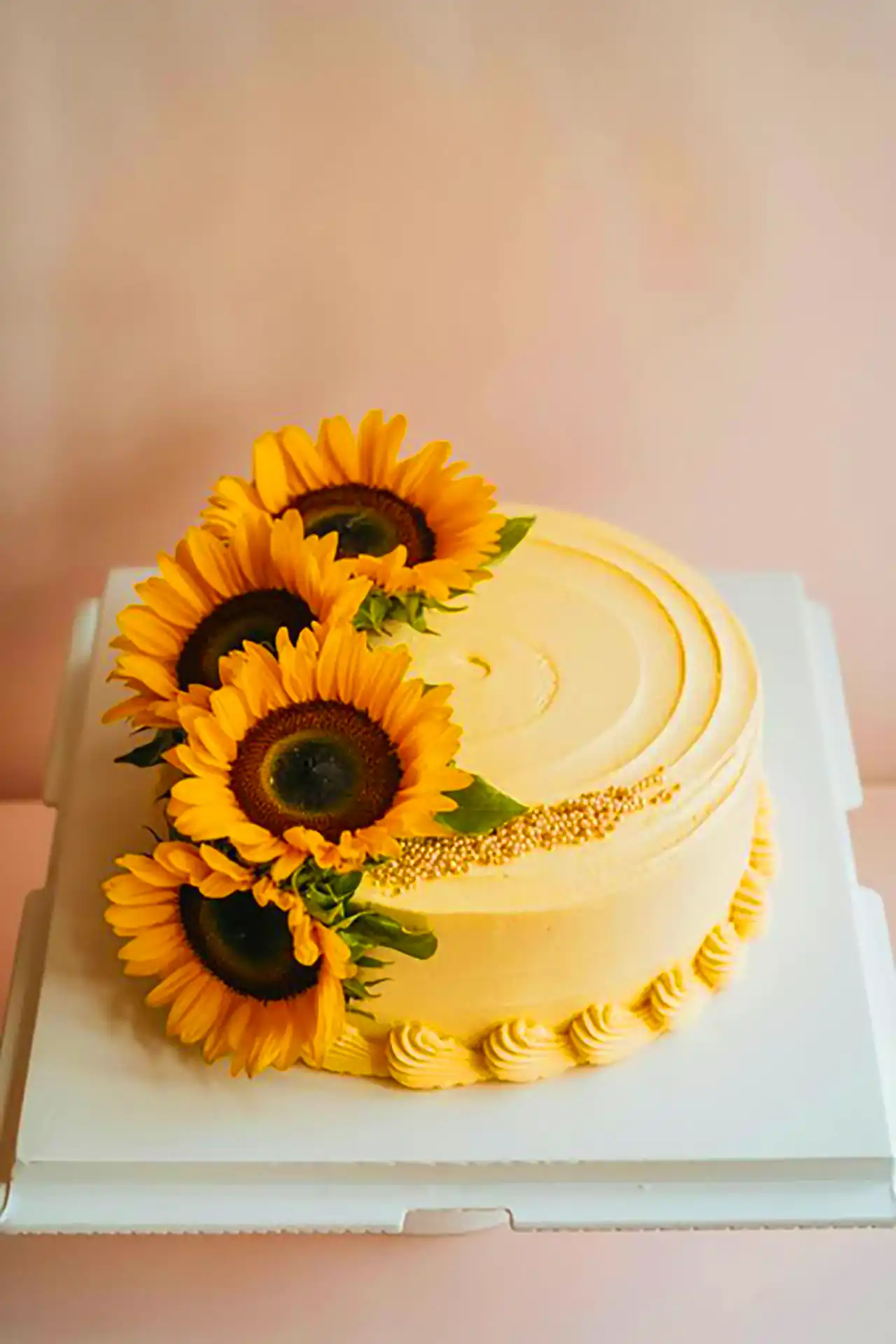 کیک فانتزی طرح گل آفتابگردون