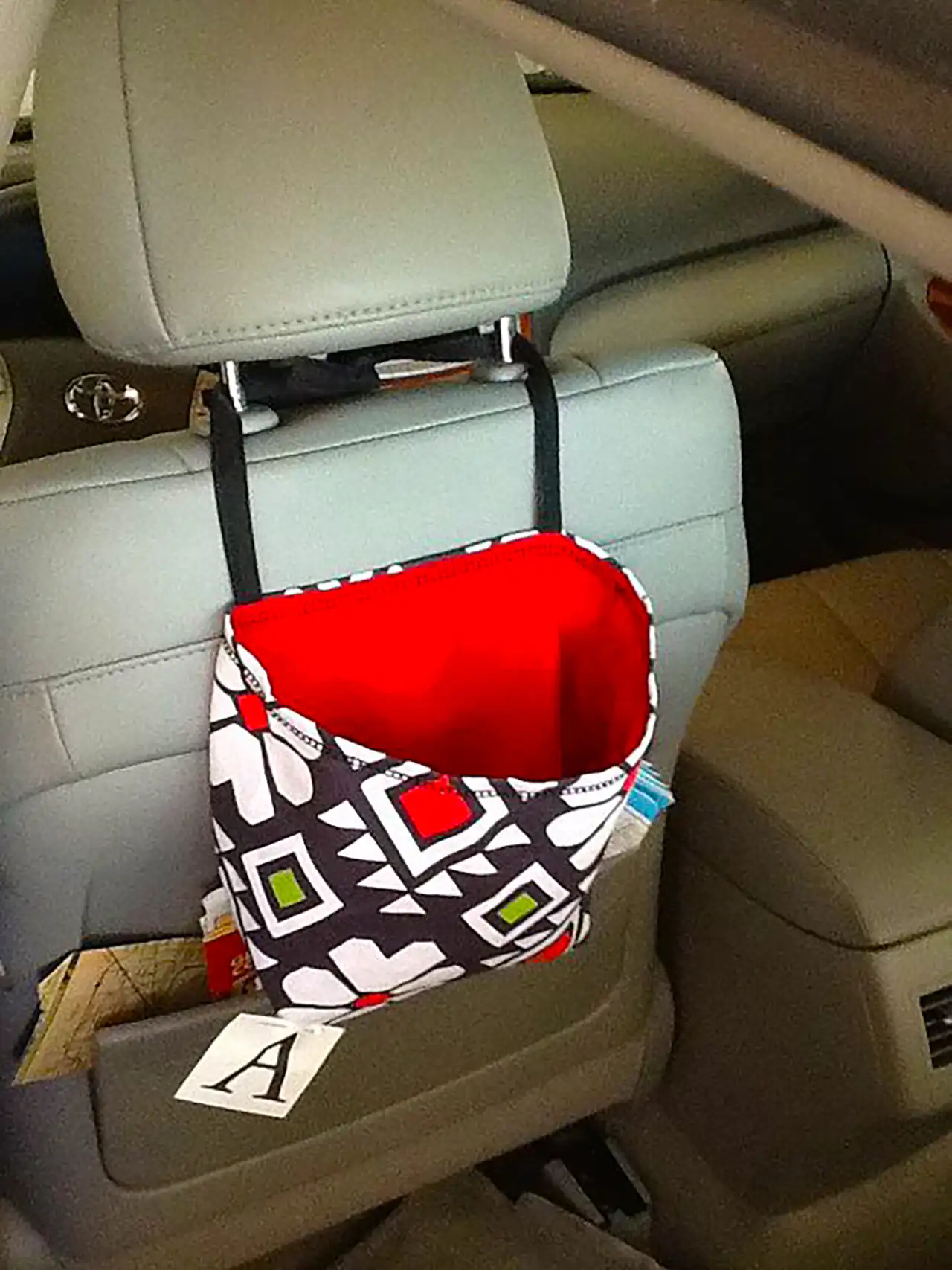 نظم دهنده داخل ماشین