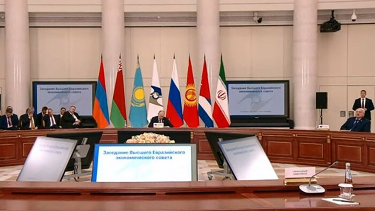 وزیر صنعت، معدن و تجارت با شرکت در نشست اتحادیه اقتصادی اوراسیا، در جمع سران (شورای عالی) کشورهای عضو این اتحادیه سخنرانی کرد