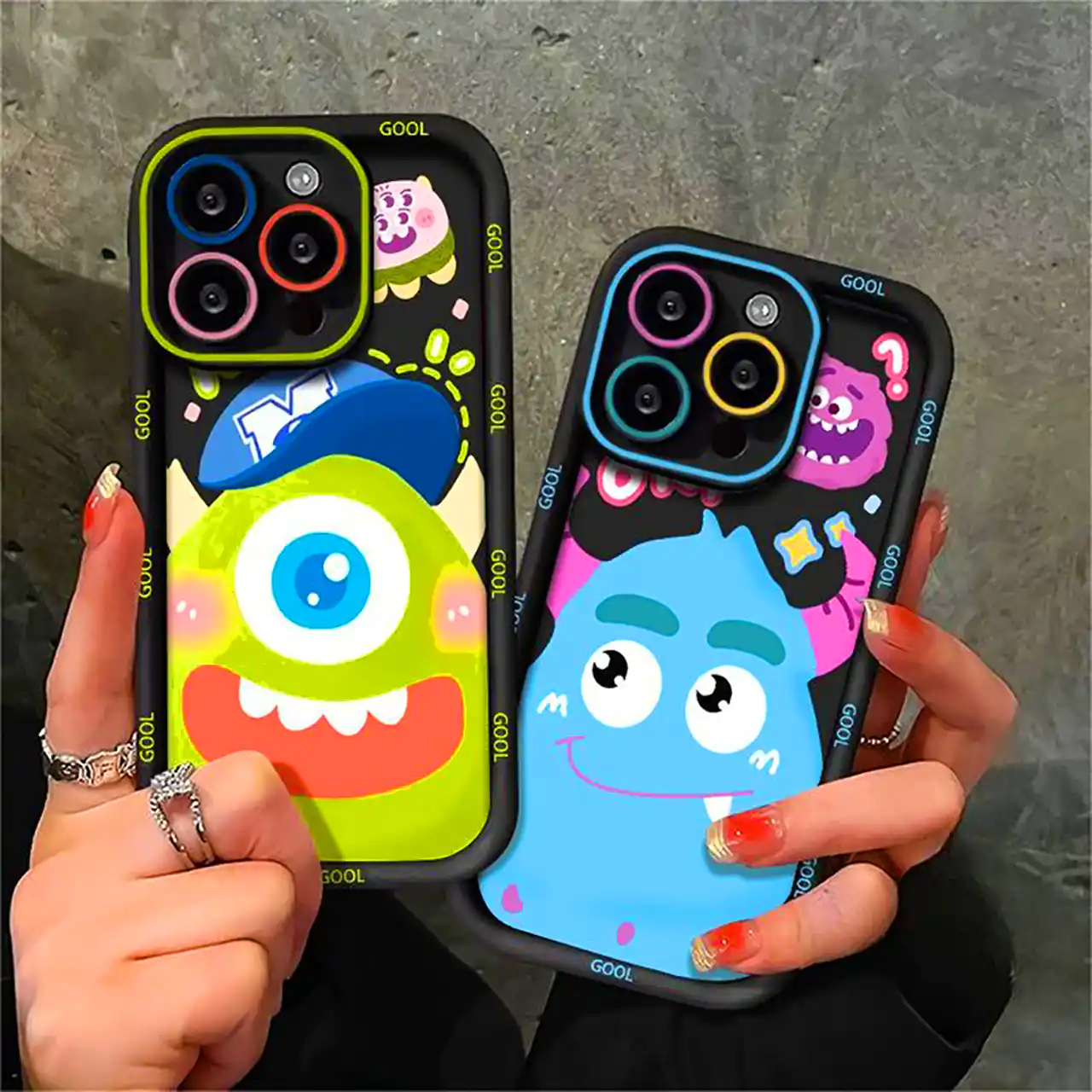 قاب گوشی طرح خانواده هیولاها