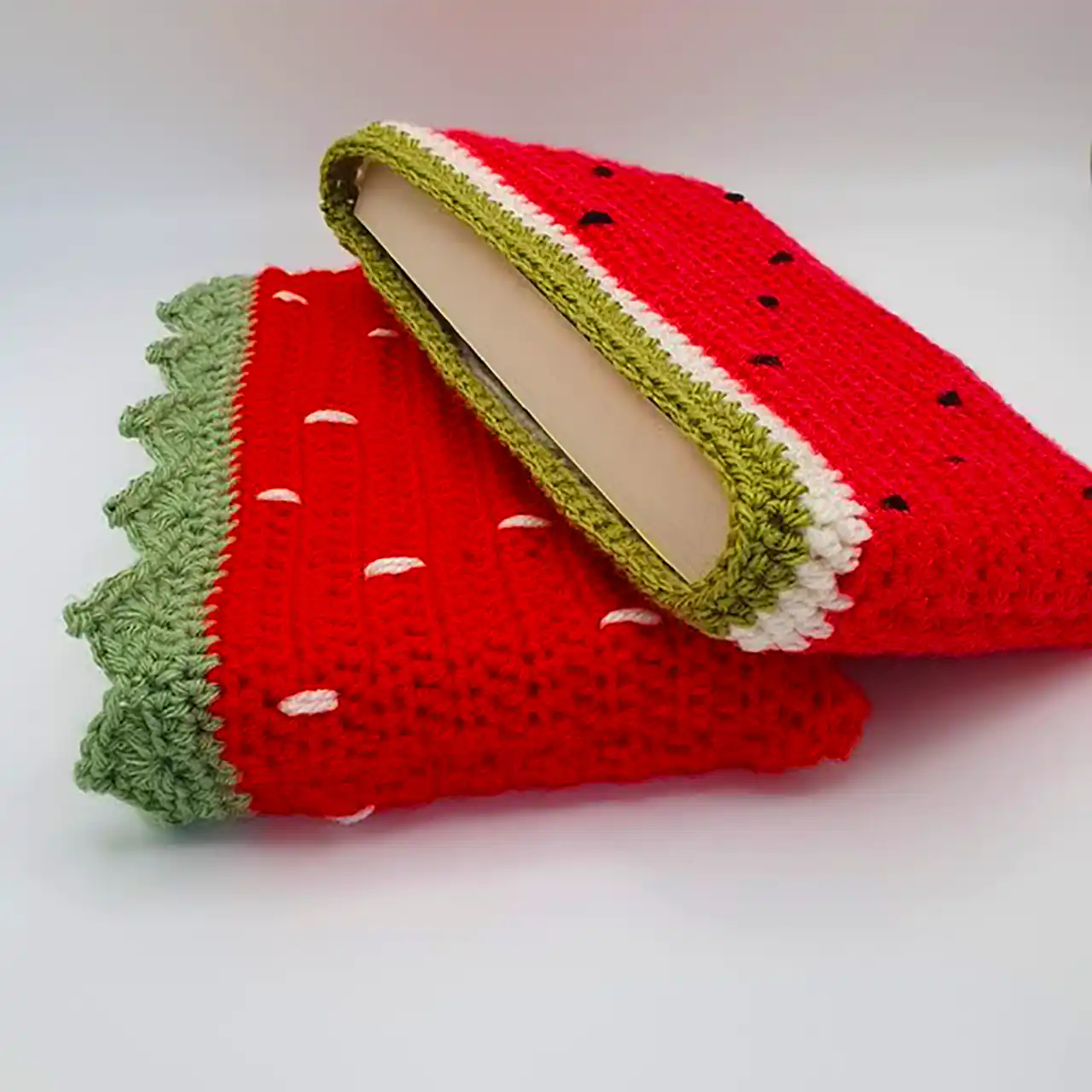 کاور کتاب بافتنی