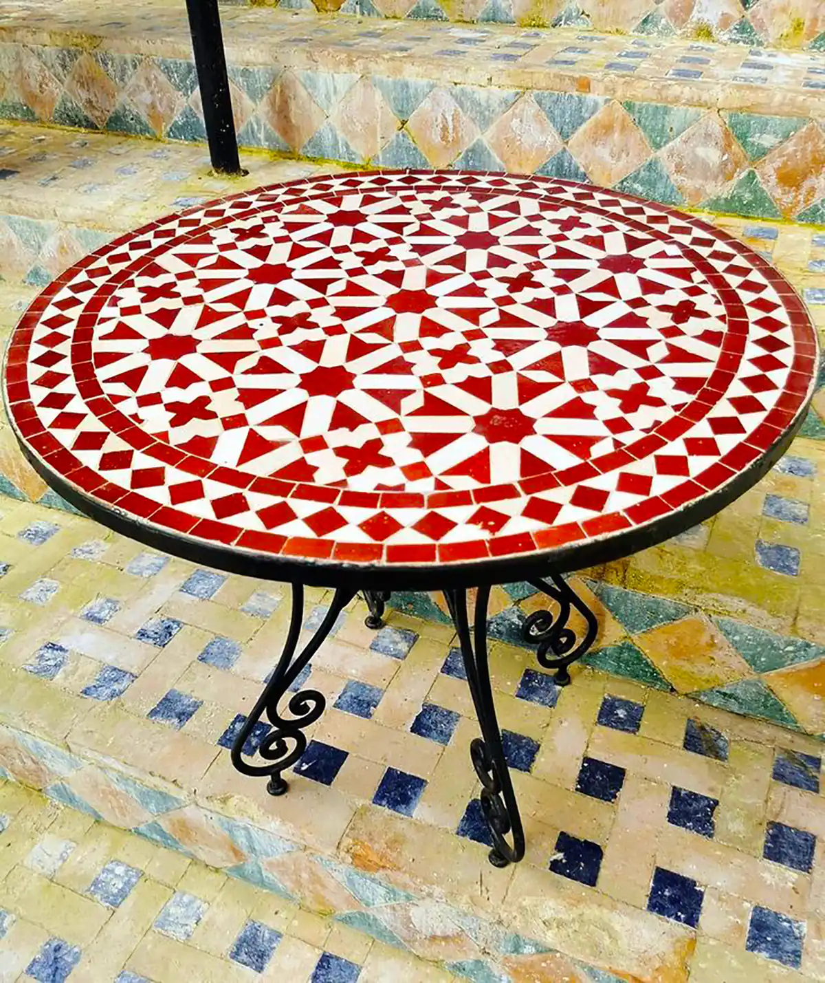 میز عسلی کاشی کاری