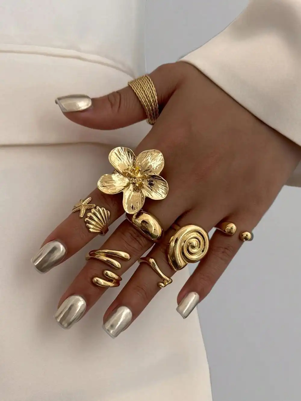 انگشتر طلا زنانه بزرگ