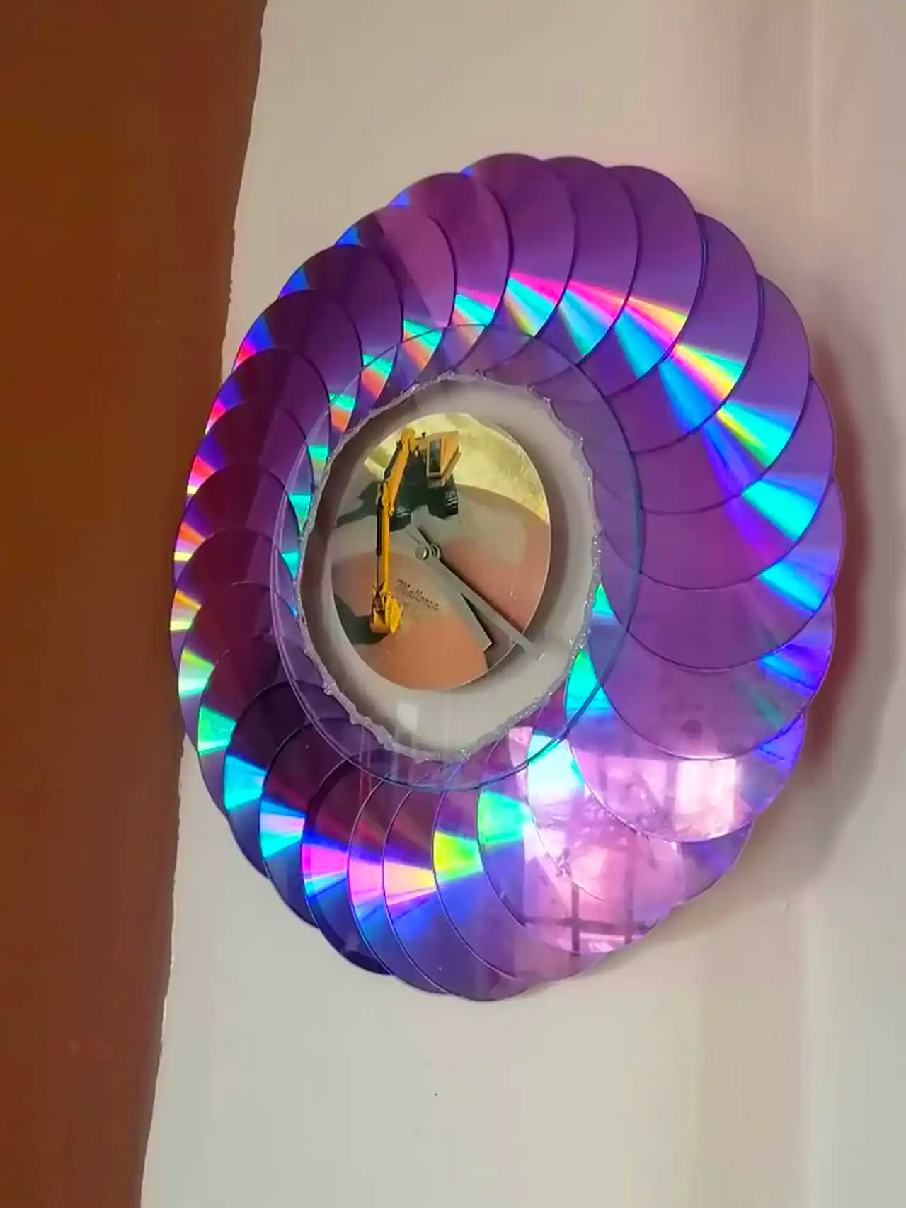 دکور با سی دی های قدیمی