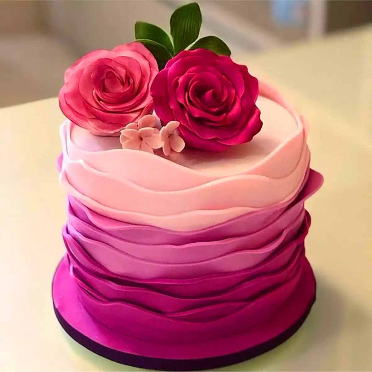 کیک مغزدار خامه ای