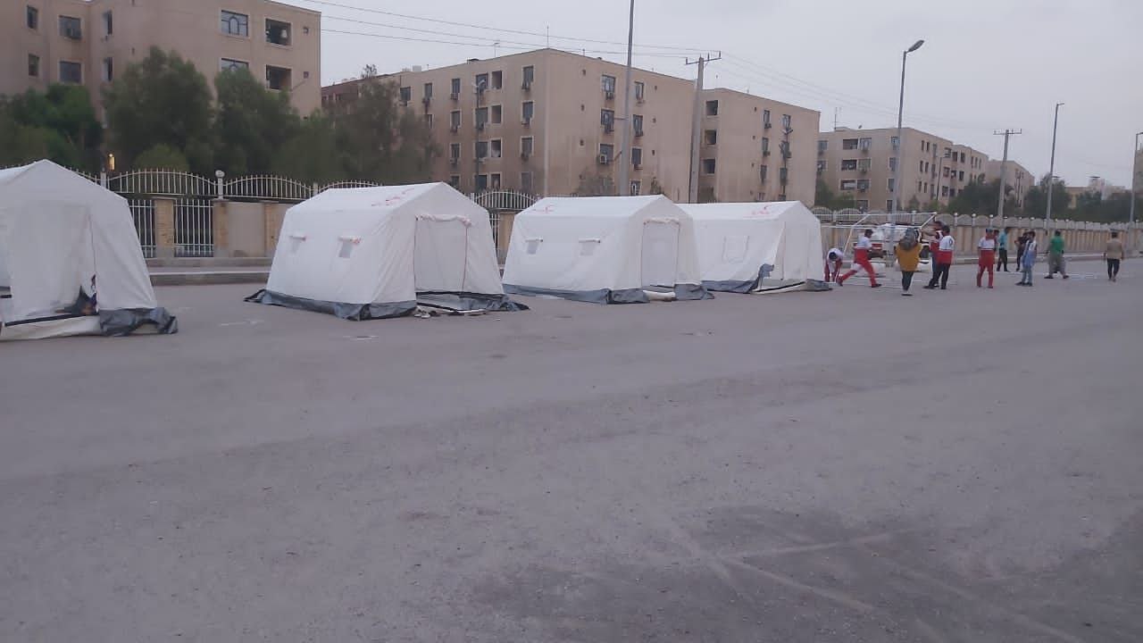  کمپ اسکان موقت زلزله زدگان در بندرعباس دایر شد - زمین لرزه هرمزگان
