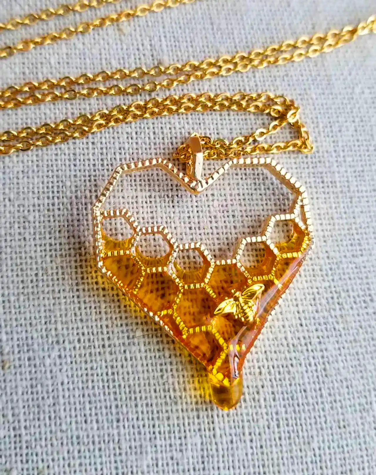 زیورآلات فانتزی طرح زنبوری 