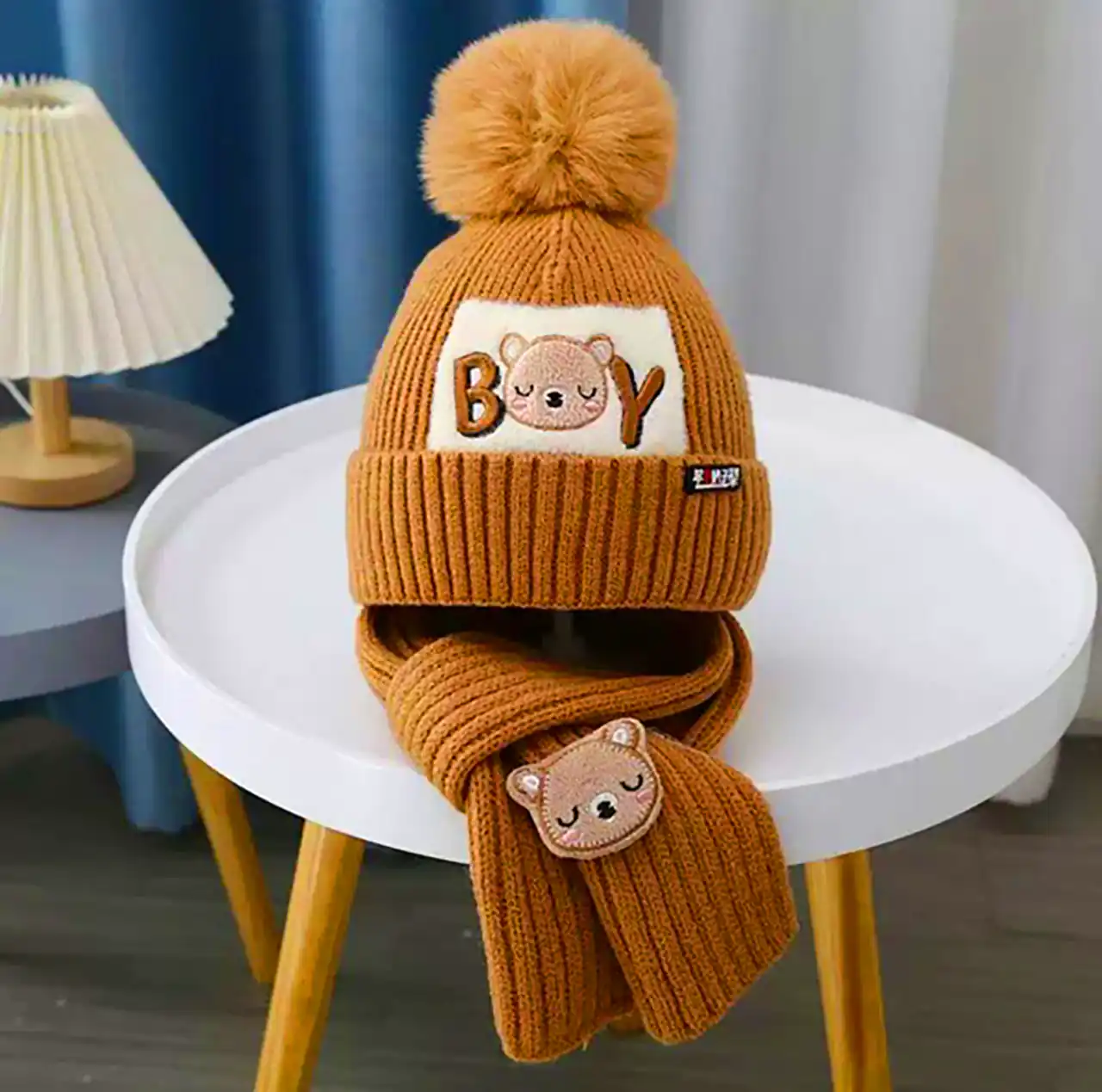 شال و کلاه بافتنی
