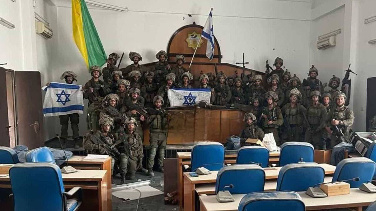 پارلمان غزه به اشغال ارتش اسرائیل در آمد