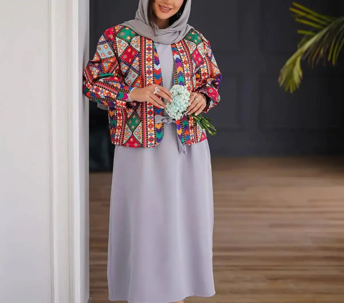 مانتو طرحدار برای خانم ها