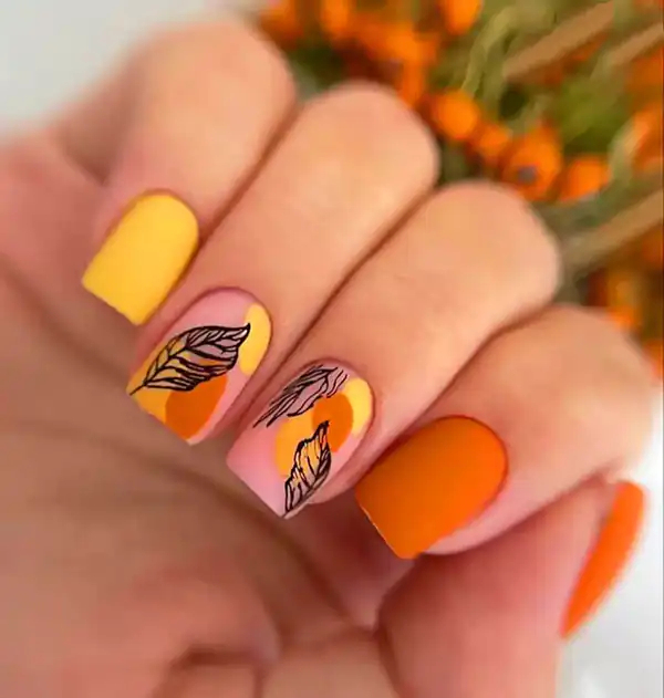 ایده طراحی ناخن پاییزی