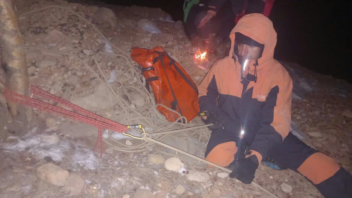 نجات ۳ کوهپیمای گمشده در یک قدمی یخ زدگی