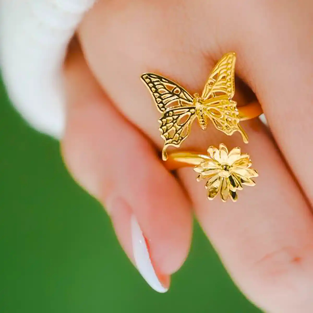 انگشتر کیوت پروانه ای طلا